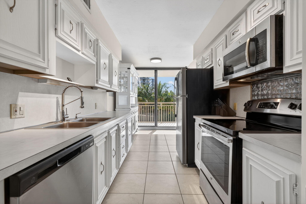 3400 N Ocean Drive - Photo 4