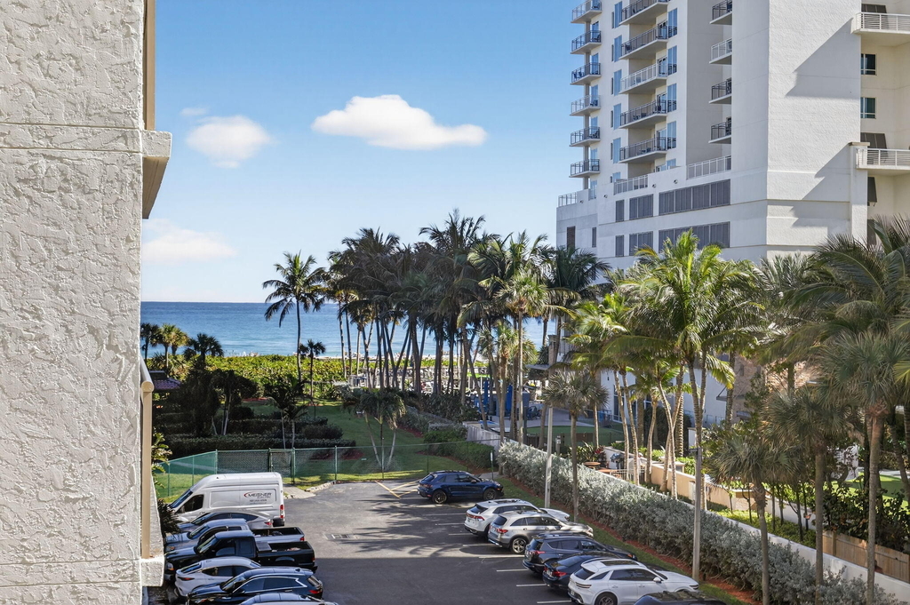 3400 N Ocean Drive - Photo 0