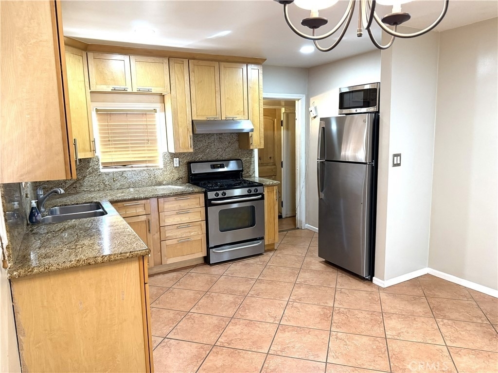 10832 Westminster - Photo 9