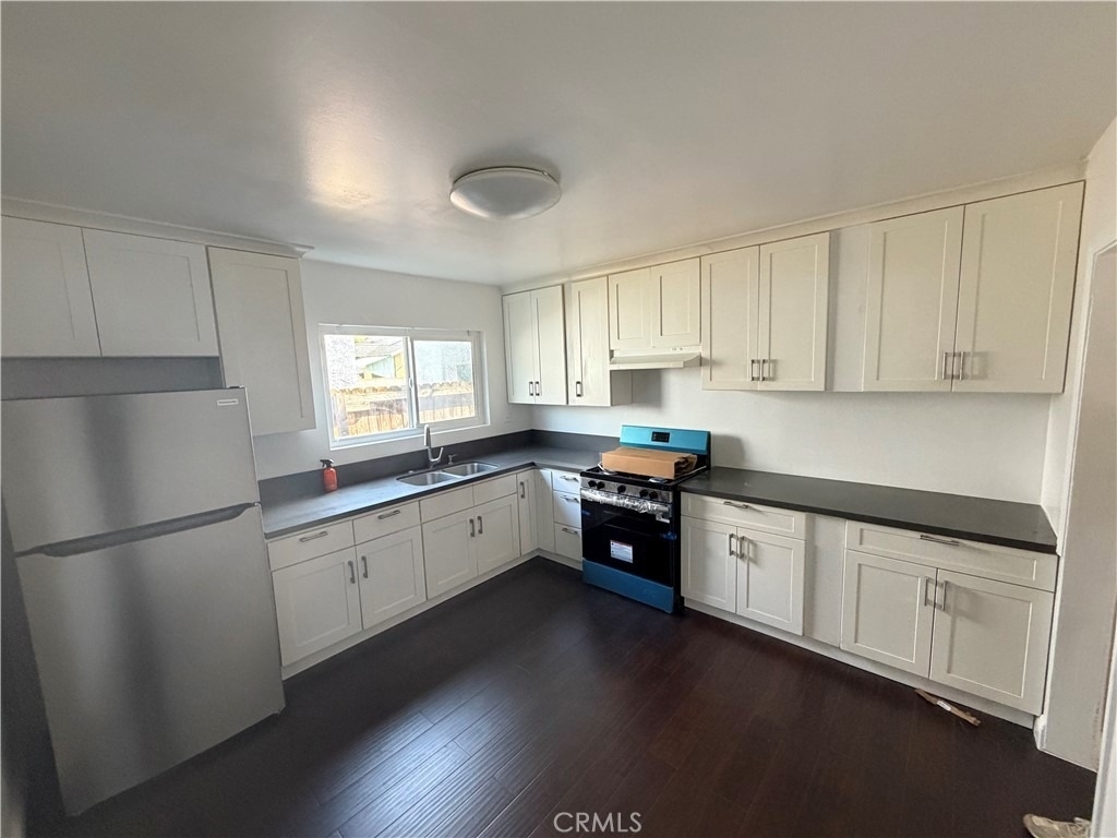 2530 Carmona - Photo 2