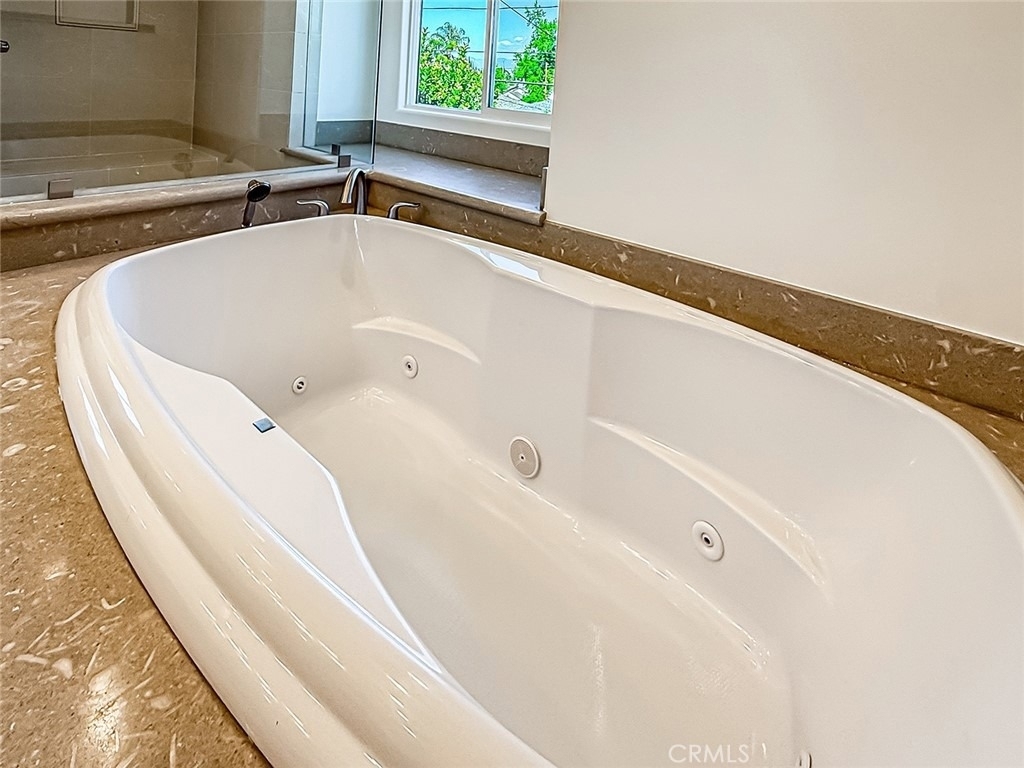 5960 Balcom - Photo 39