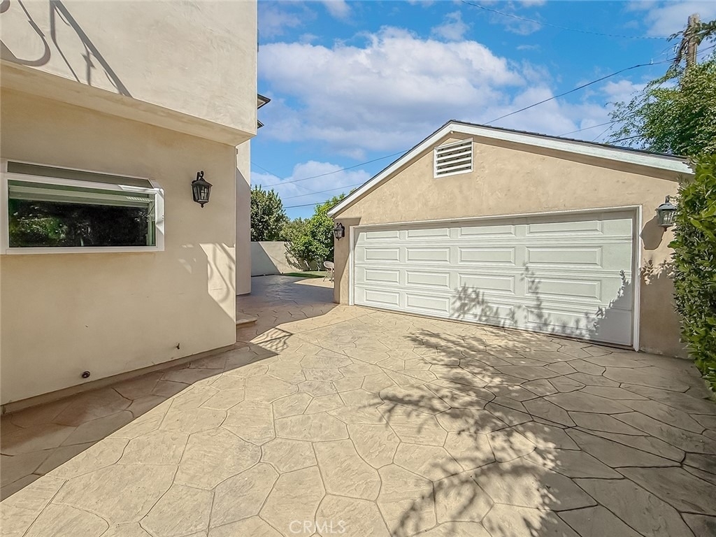 5960 Balcom - Photo 54