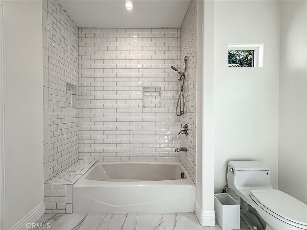5960 Balcom - Photo 48