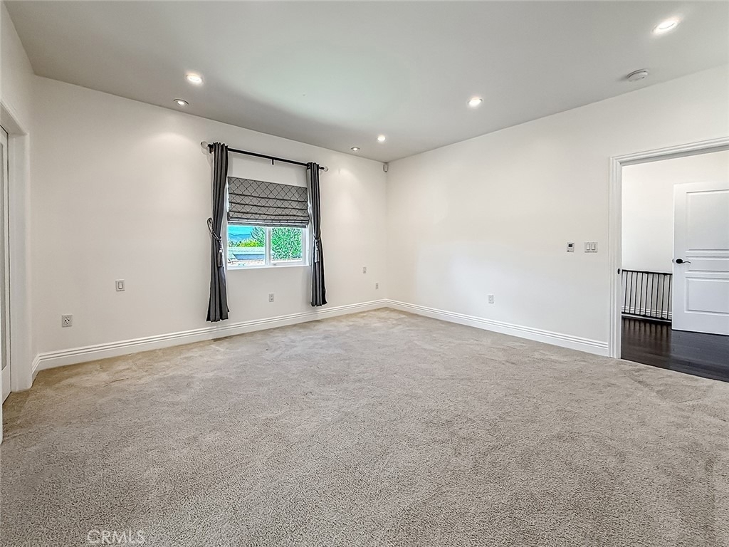 5960 Balcom - Photo 44