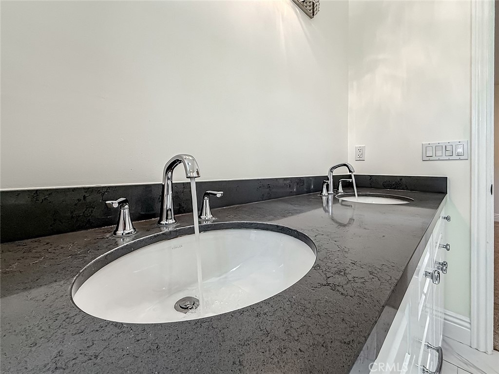 5960 Balcom - Photo 47