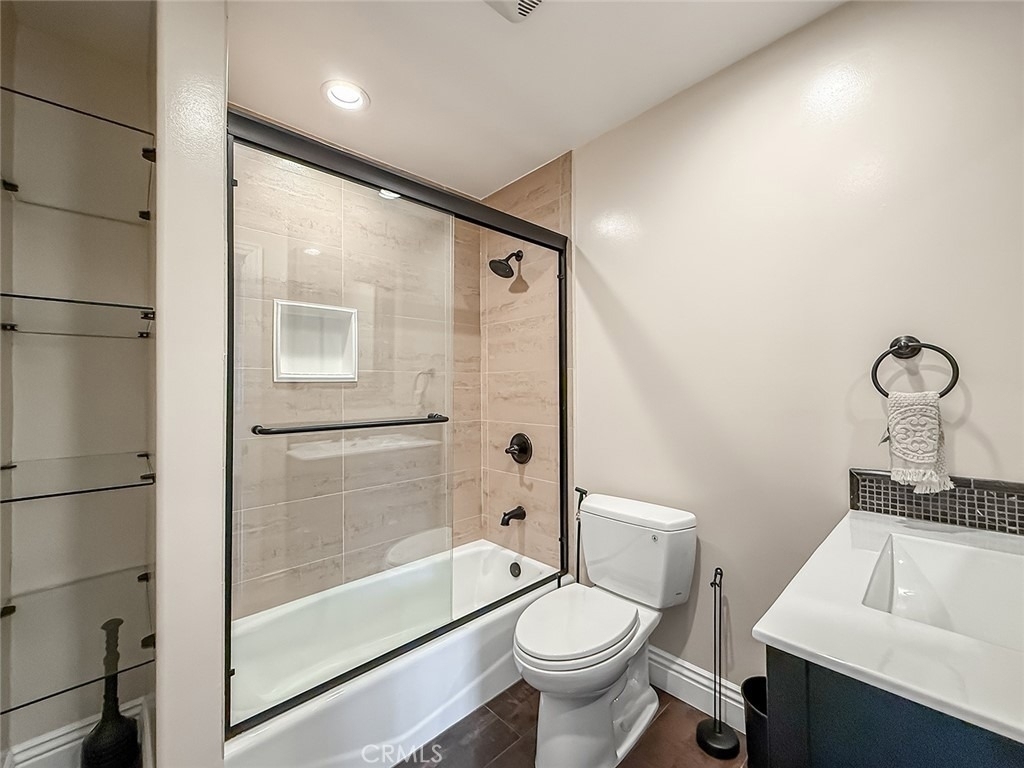 5960 Balcom - Photo 20