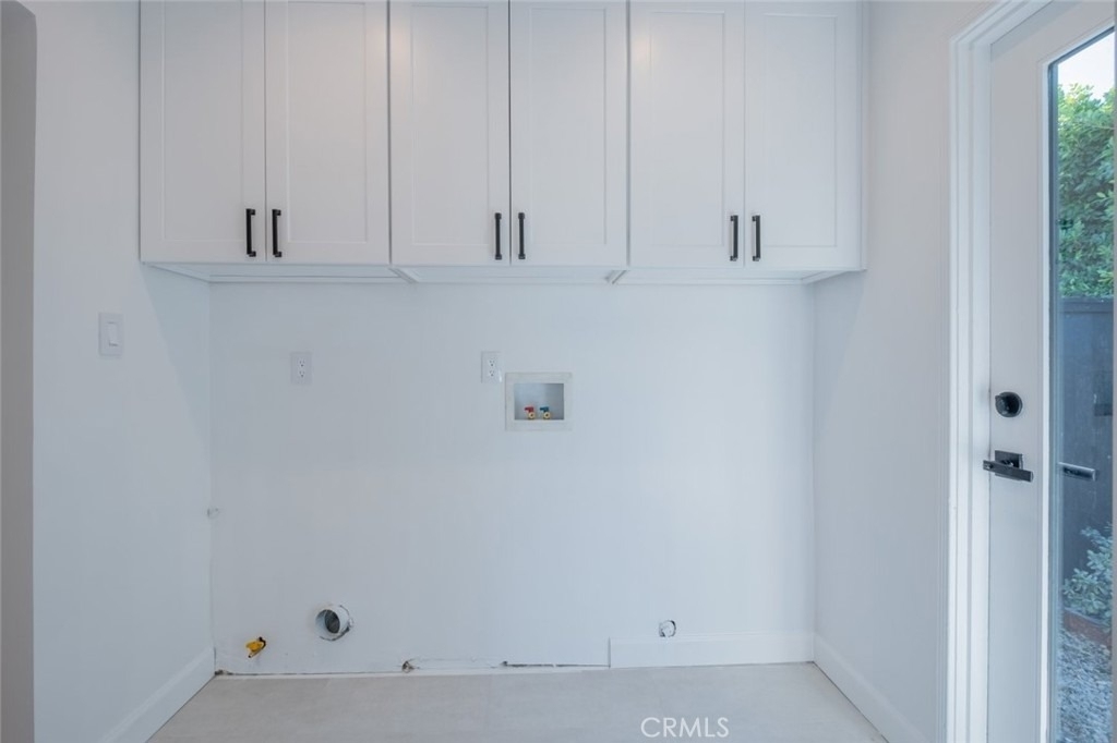14418 Martha Street - Photo 8