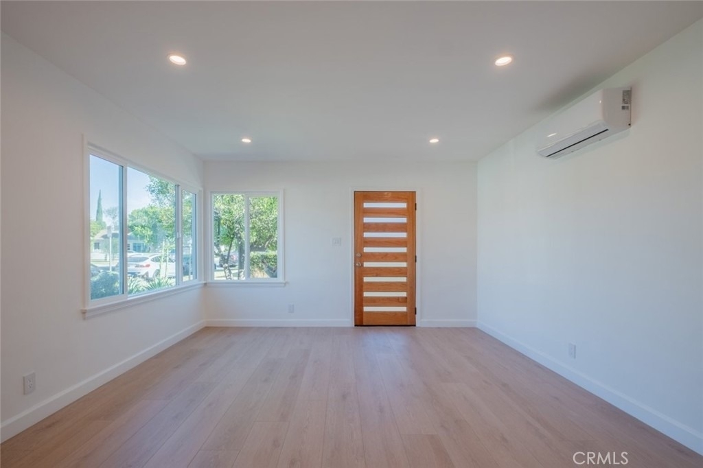 14418 Martha Street - Photo 14