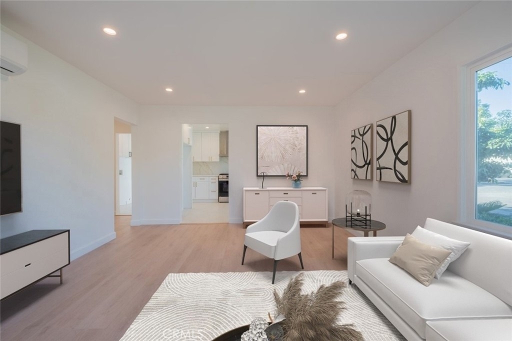 14418 Martha Street - Photo 2