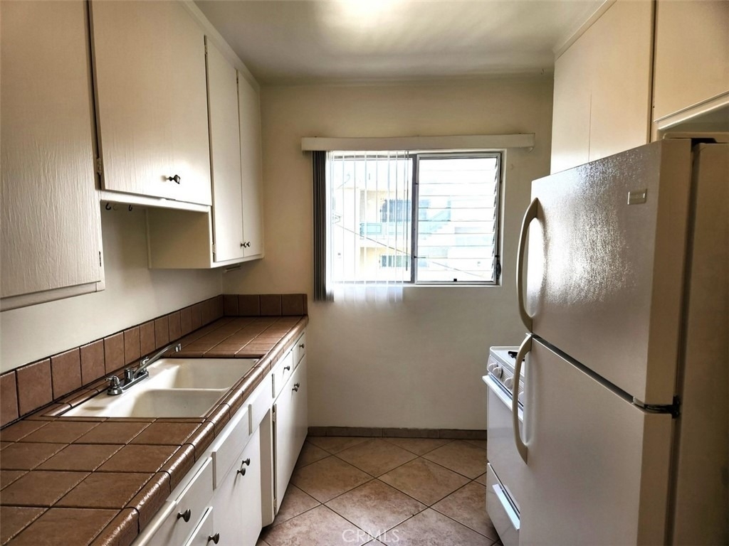 8829 Alcott Street - Photo 5