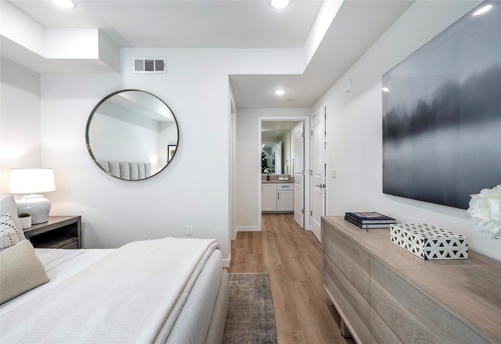 1303 S Orange Grove Avenue - Photo 9