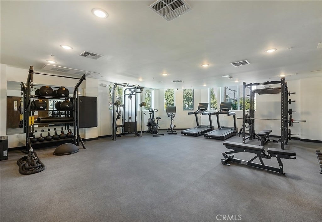 1303 S Orange Grove Avenue - Photo 20