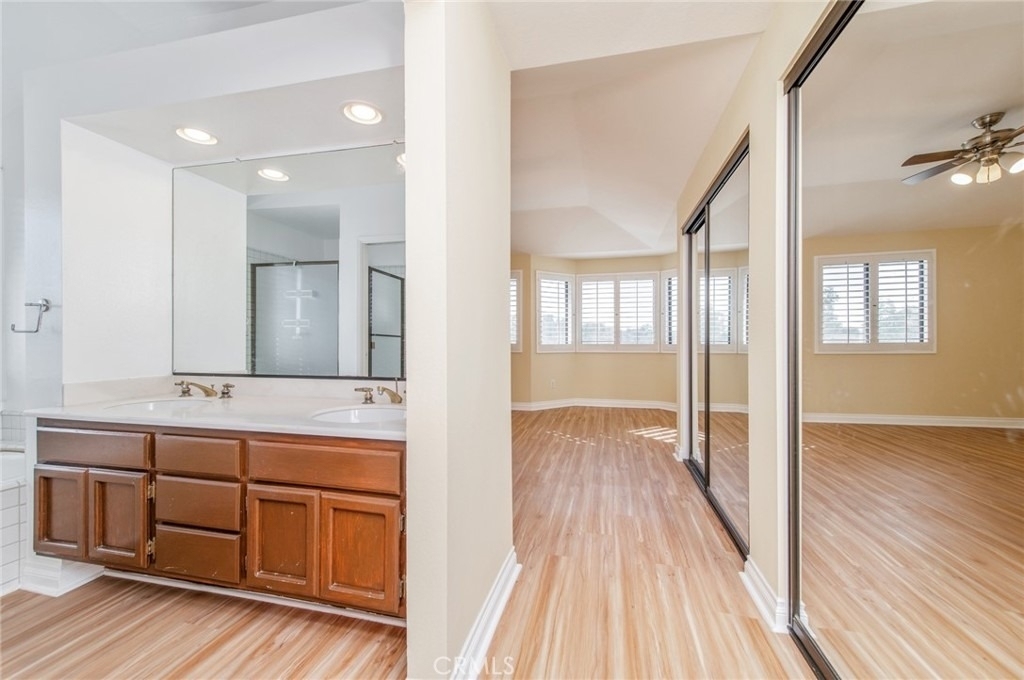 76 Fairlake - Photo 28