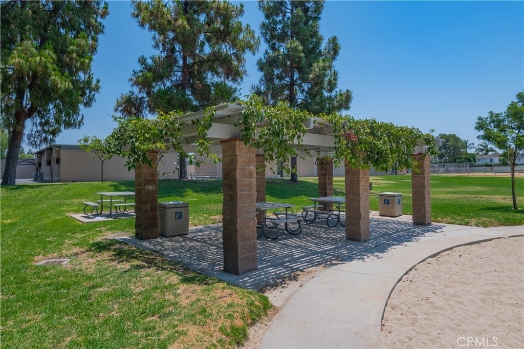 76 Fairlake - Photo 49