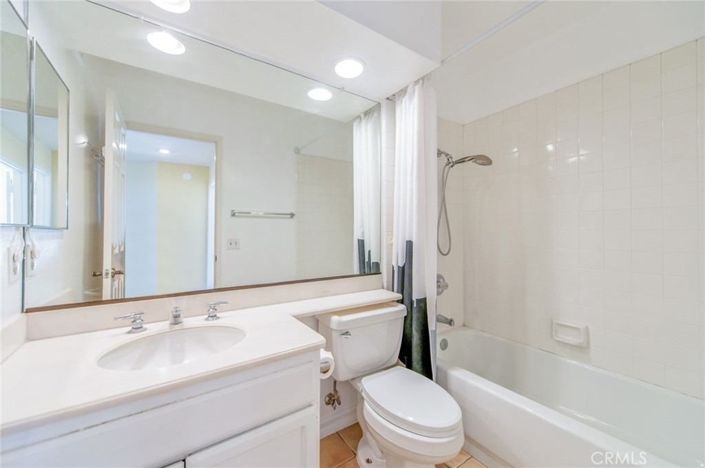 76 Fairlake - Photo 10