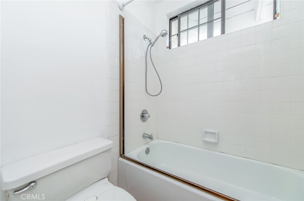 76 Fairlake - Photo 24