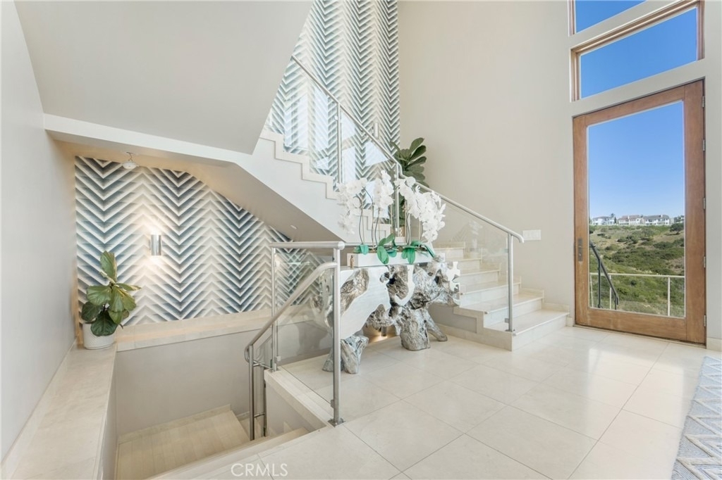 875 Avenida Salvador - Photo 2