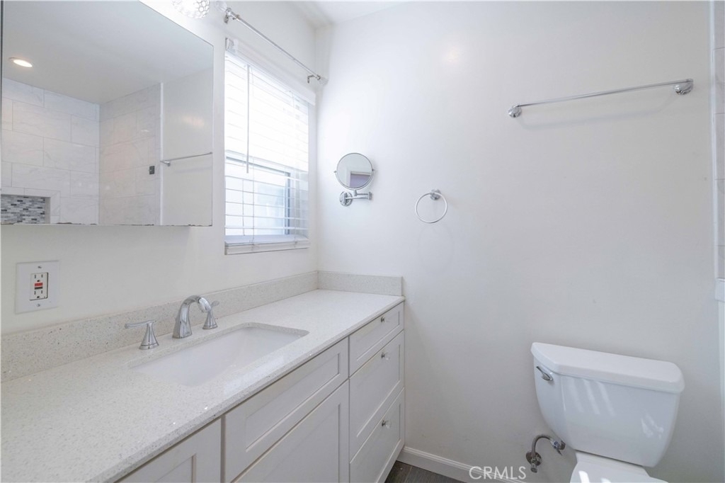 1227 E 1st - Photo 10