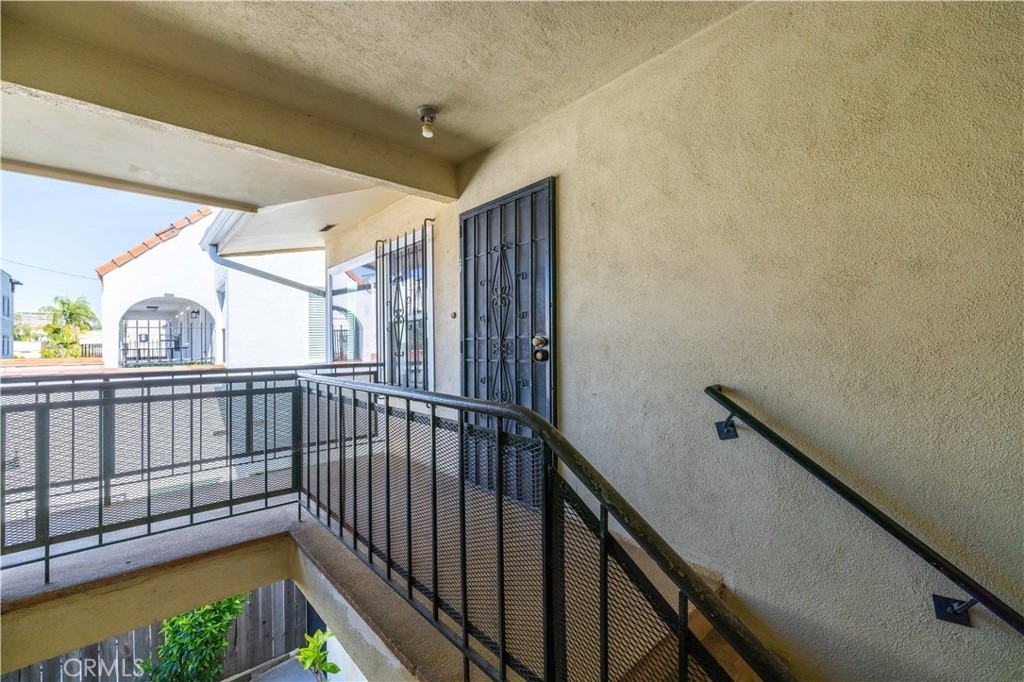 1227 E 1st - Photo 16