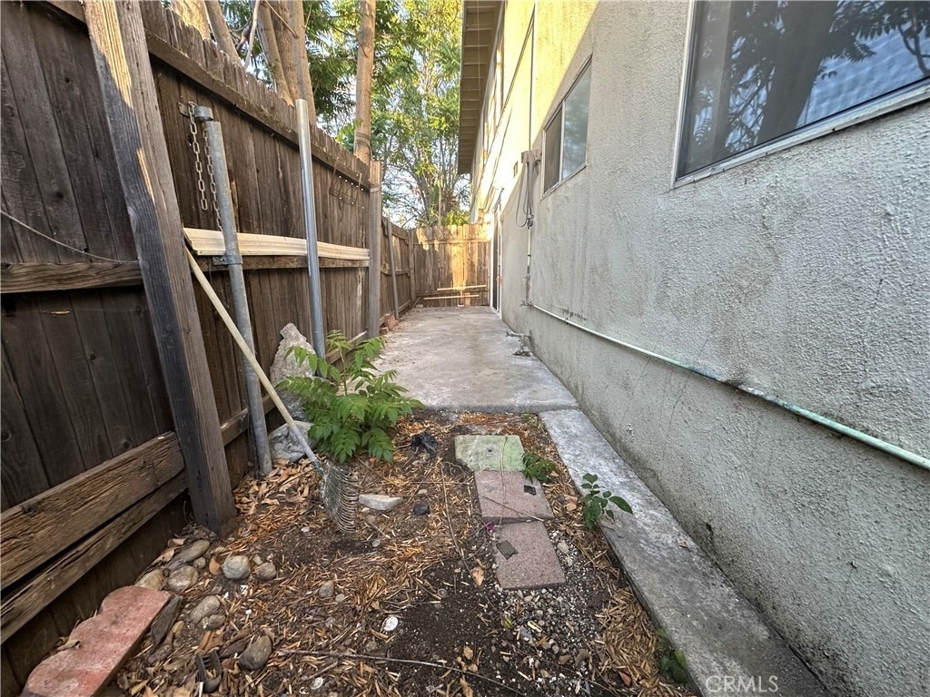 607 N Dalton Avenue - Photo 9