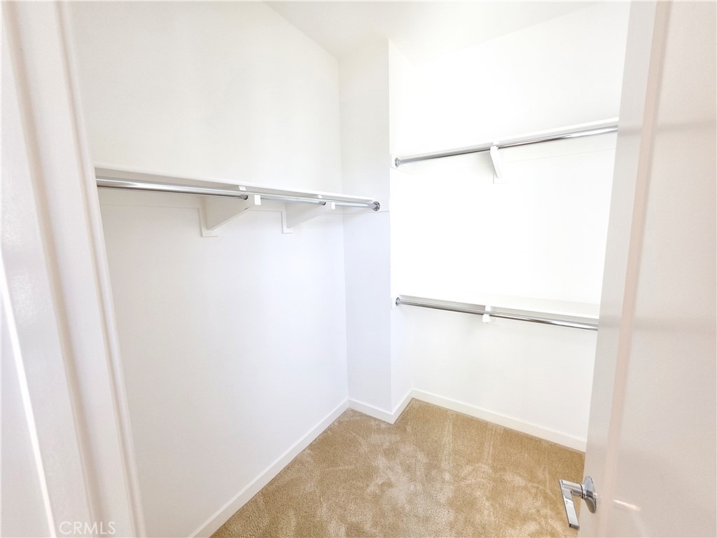 164 Placemark - Photo 11