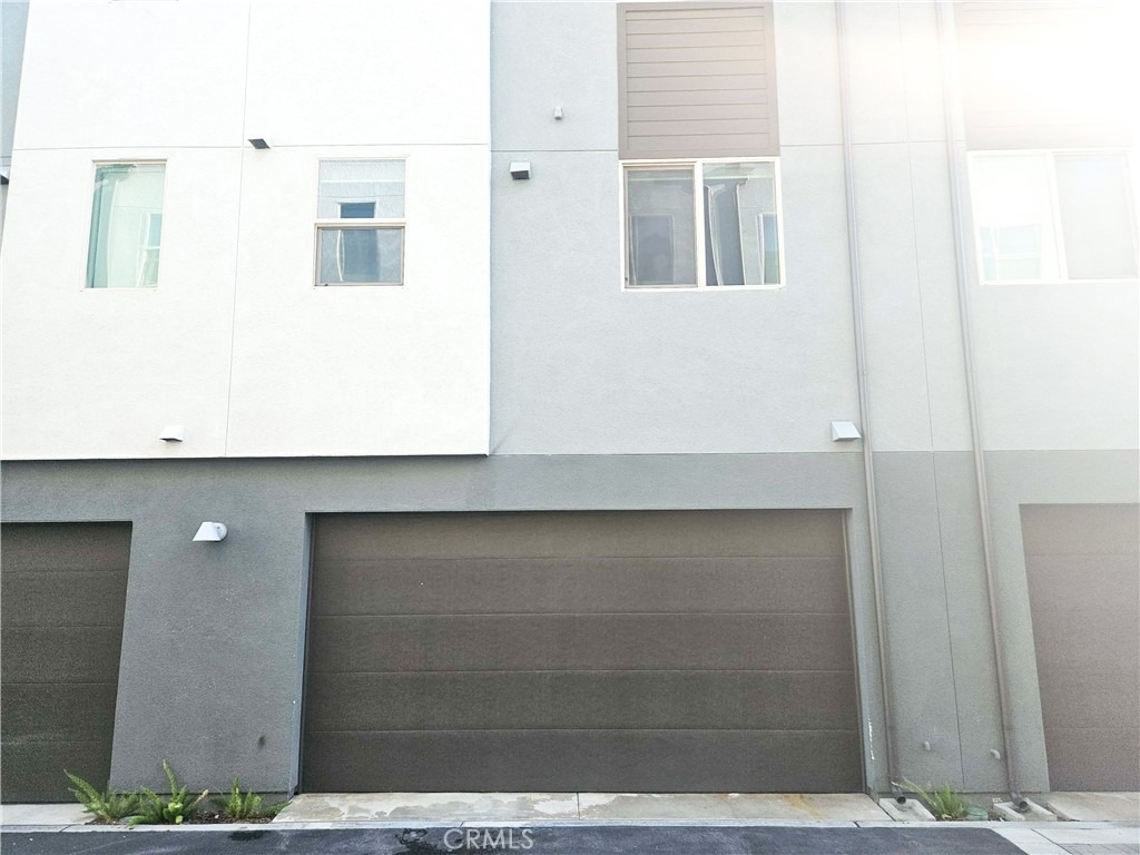 164 Placemark - Photo 3