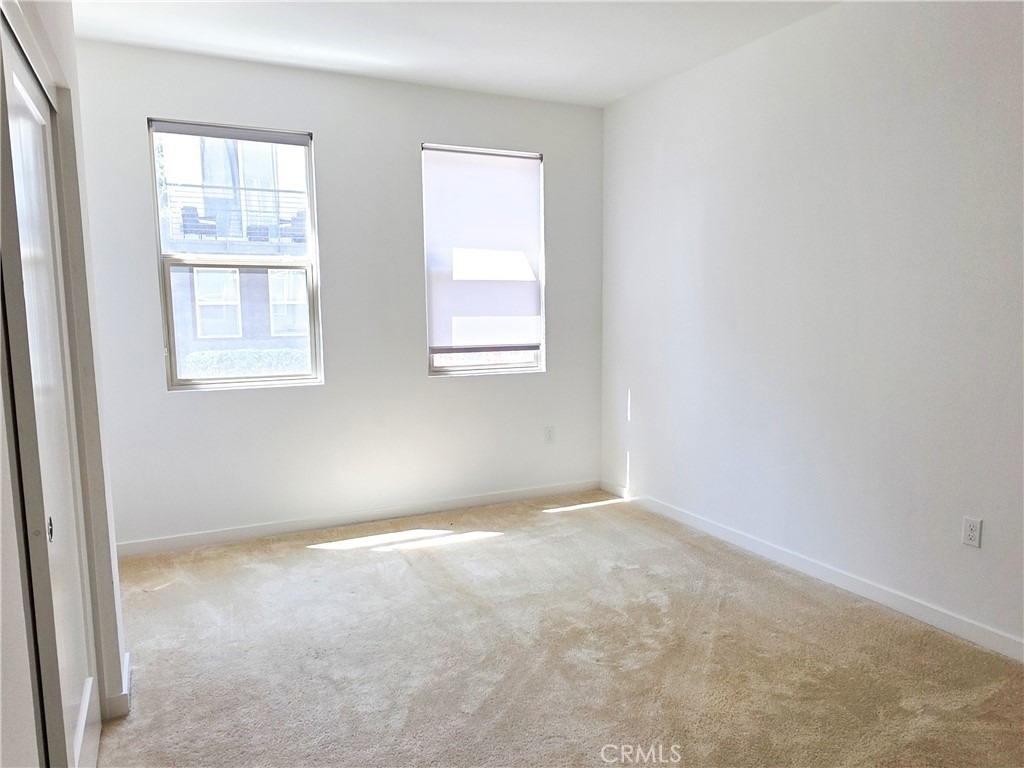 164 Placemark - Photo 1