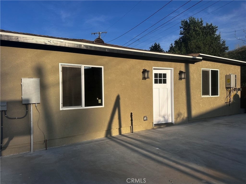 1564 W Phillips Boulevard - Photo 5