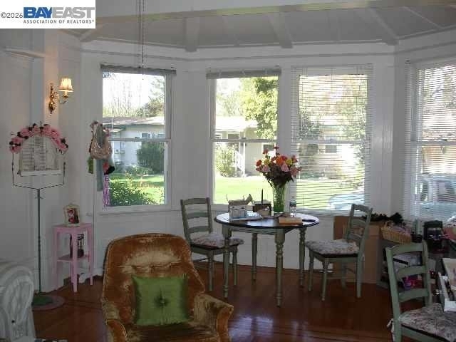 627 Rose Avenue - Photo 2