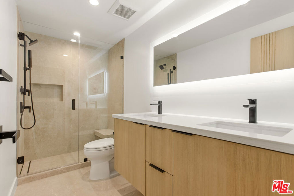 8787 Shoreham Drive - Photo 10