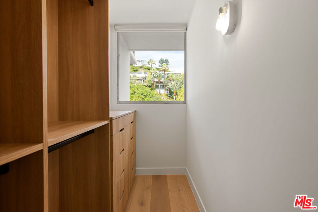 8787 Shoreham Drive - Photo 8