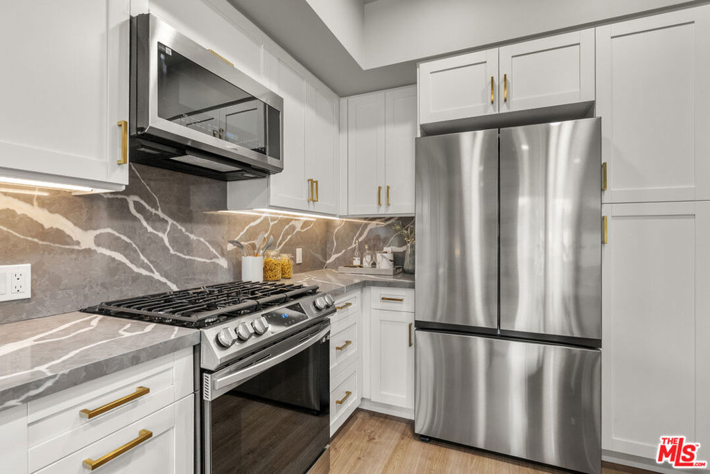 7428 Santa Monica Boulevard - Photo 5