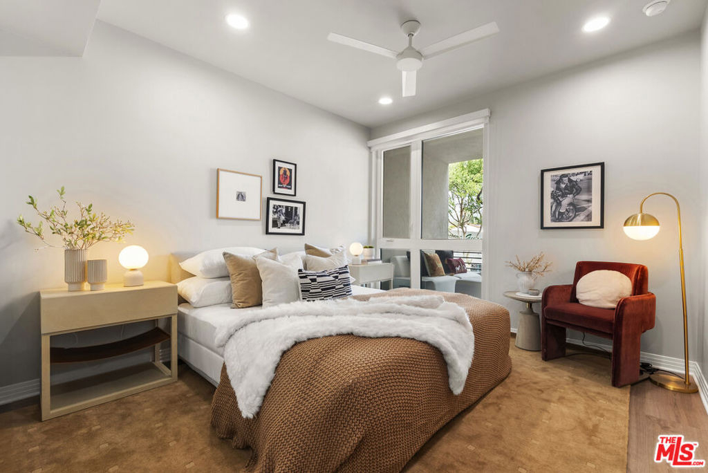 7428 Santa Monica Boulevard - Photo 21