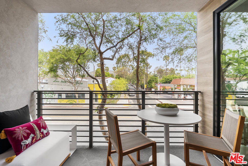 7428 Santa Monica Boulevard - Photo 19
