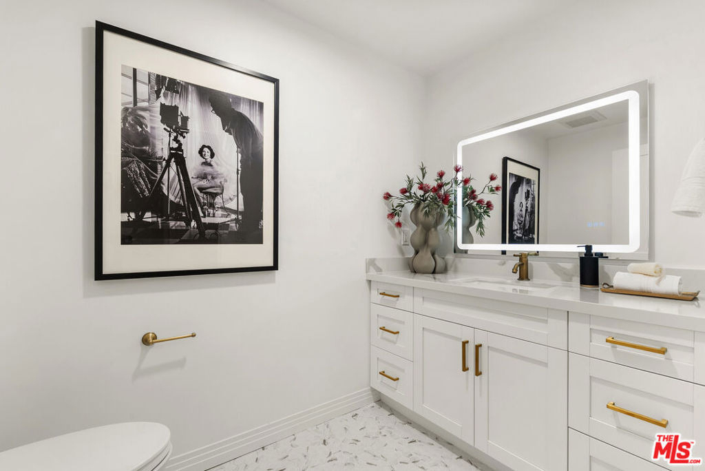 7428 Santa Monica Boulevard - Photo 27