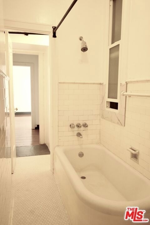 2121 James M Wood Boulevard - Photo 13