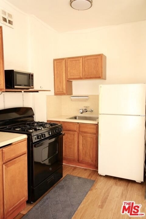 2121 James M Wood Boulevard - Photo 9