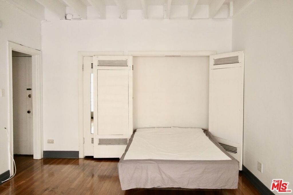 2121 James M Wood Boulevard - Photo 5