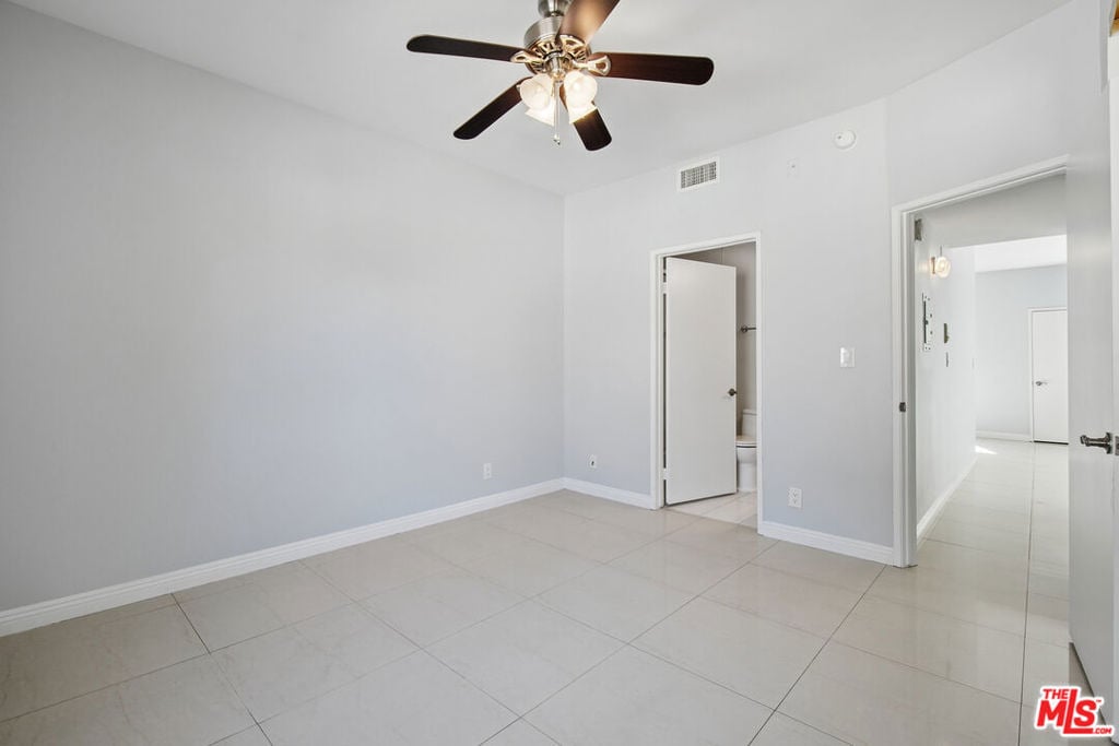 5715 Olympic Boulevard - Photo 9