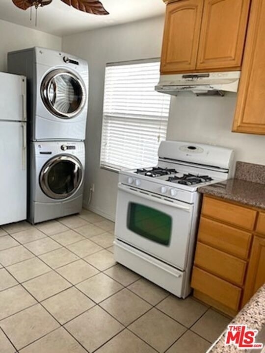 121 N Benton Way - Photo 5