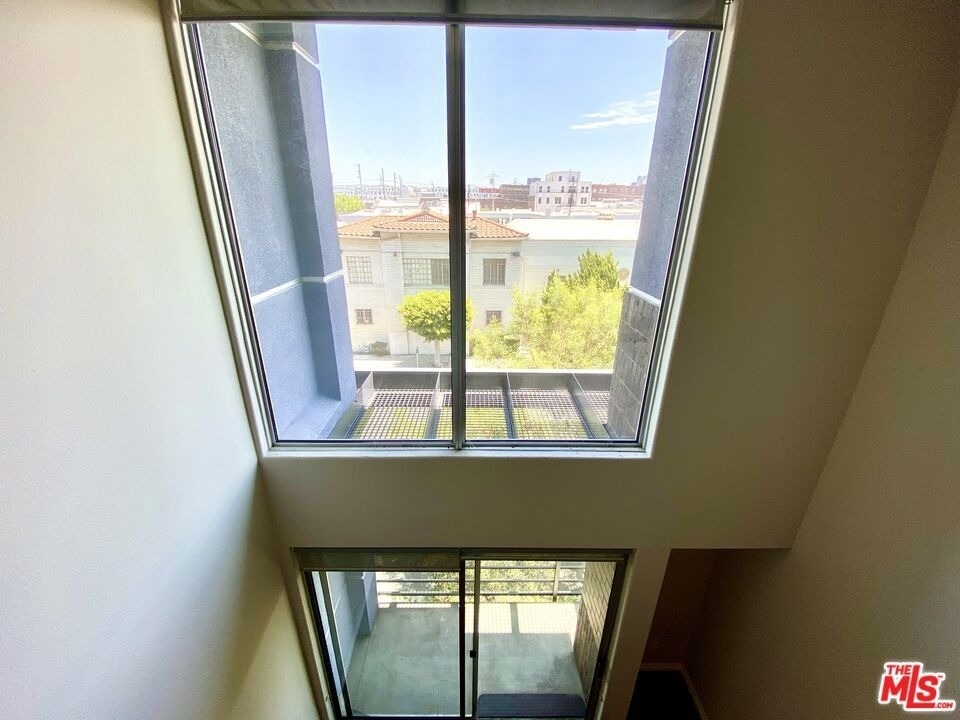 629 Traction Avenue - Photo 6