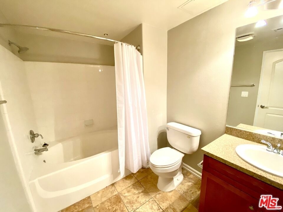 629 Traction Avenue - Photo 5