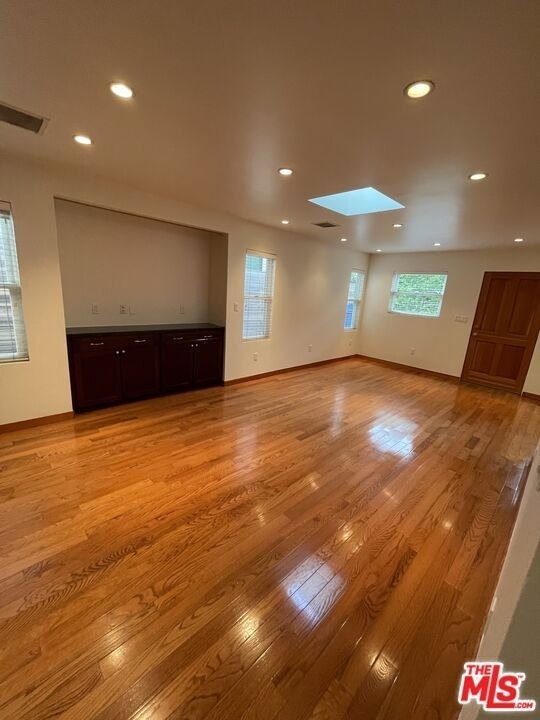 926 California Avenue - Photo 2