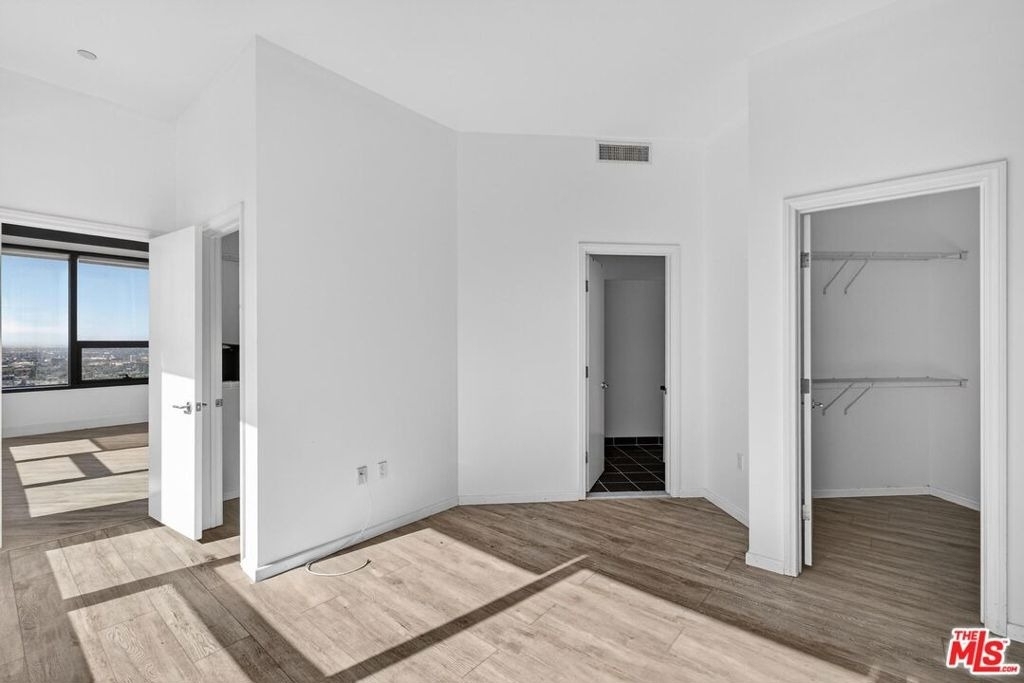 1100 Wilshire Boulevard - Photo 7