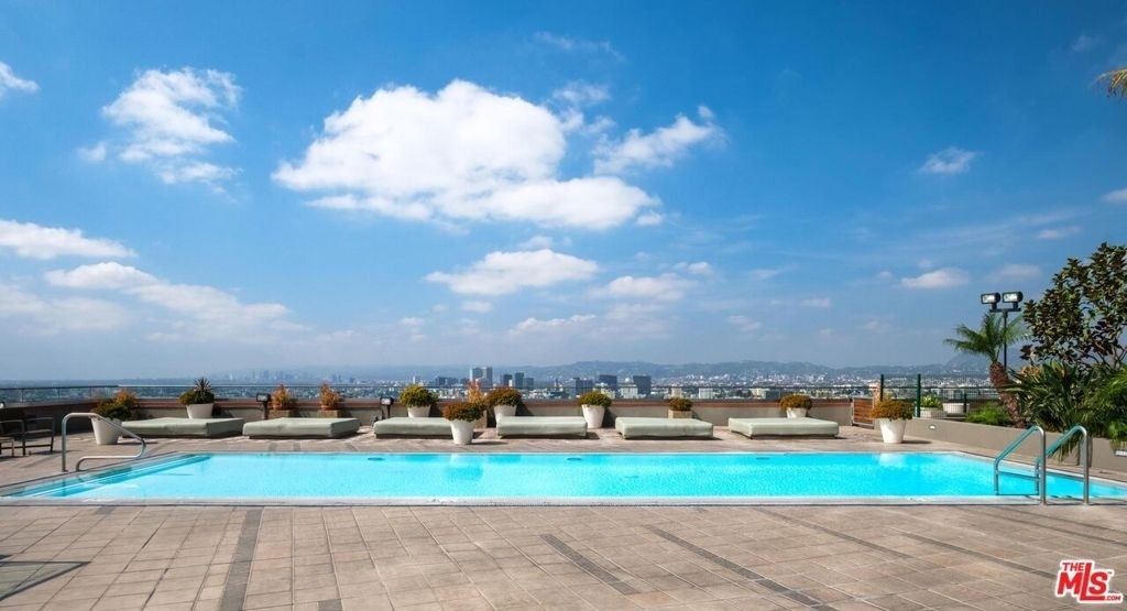 1100 Wilshire Boulevard - Photo 9