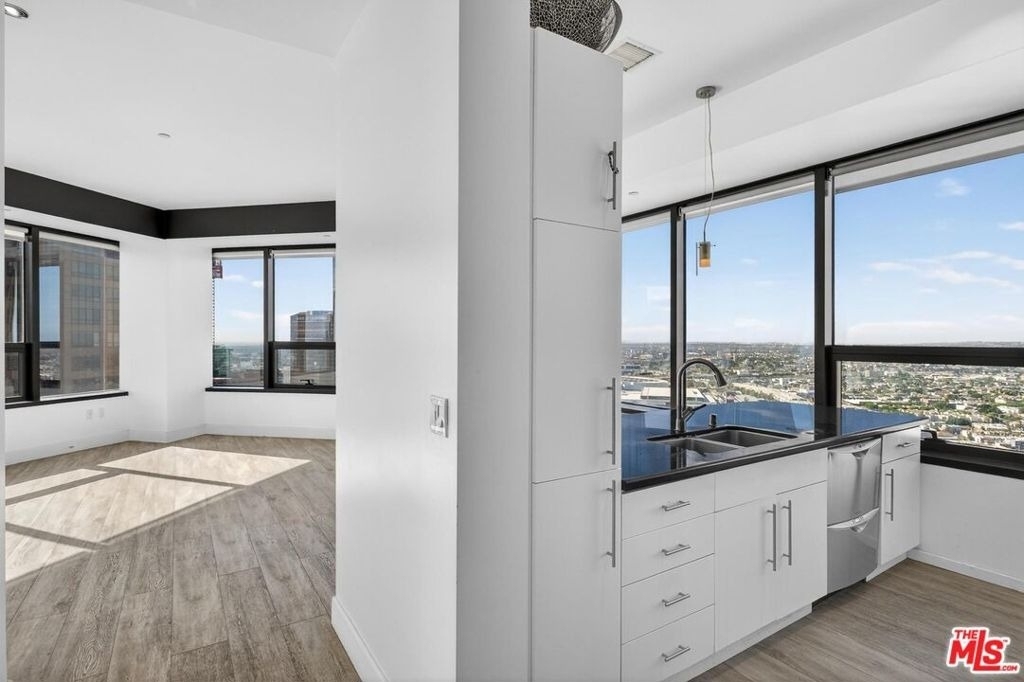 1100 Wilshire Boulevard - Photo 4