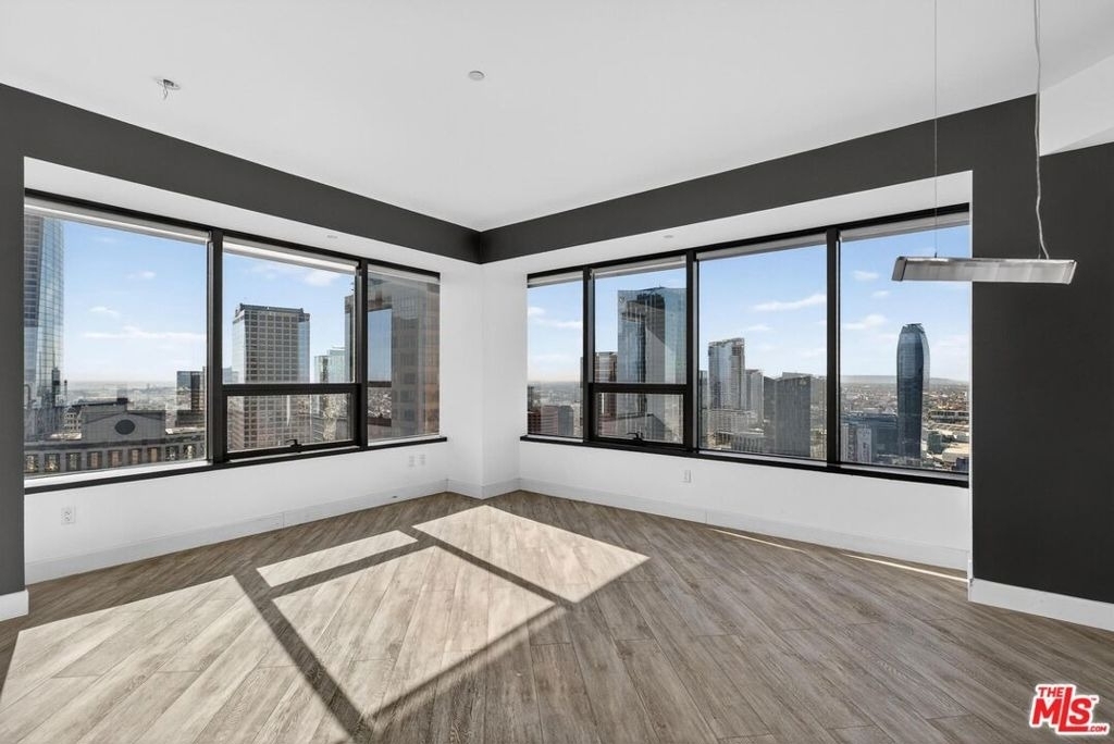 1100 Wilshire Boulevard - Photo 1