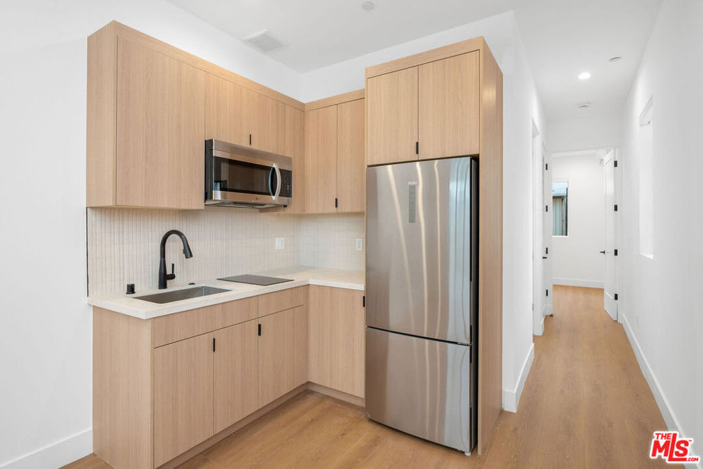 5248 Auckland Avenue - Photo 6