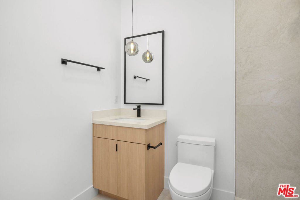 5248 Auckland Avenue - Photo 11