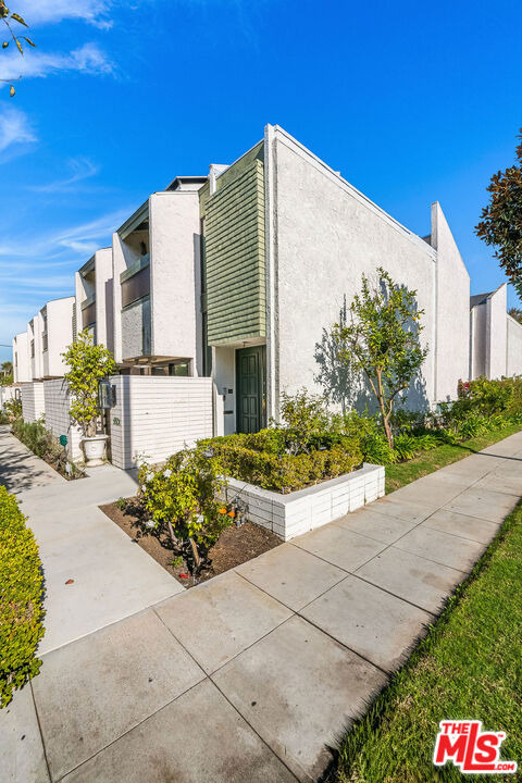9507 W Olympic Boulevard - Photo 26